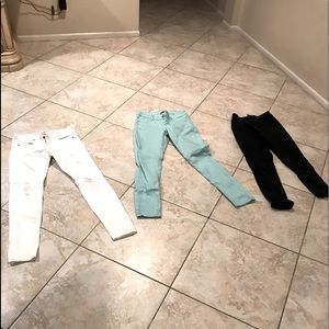 3 Pairs of Women’s size 4 Refuge jeans